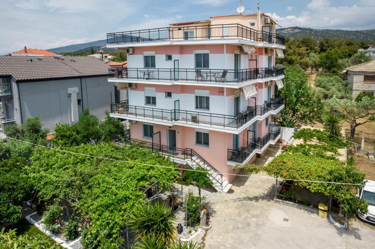 Ianos Apartments Potos Bagian luar foto