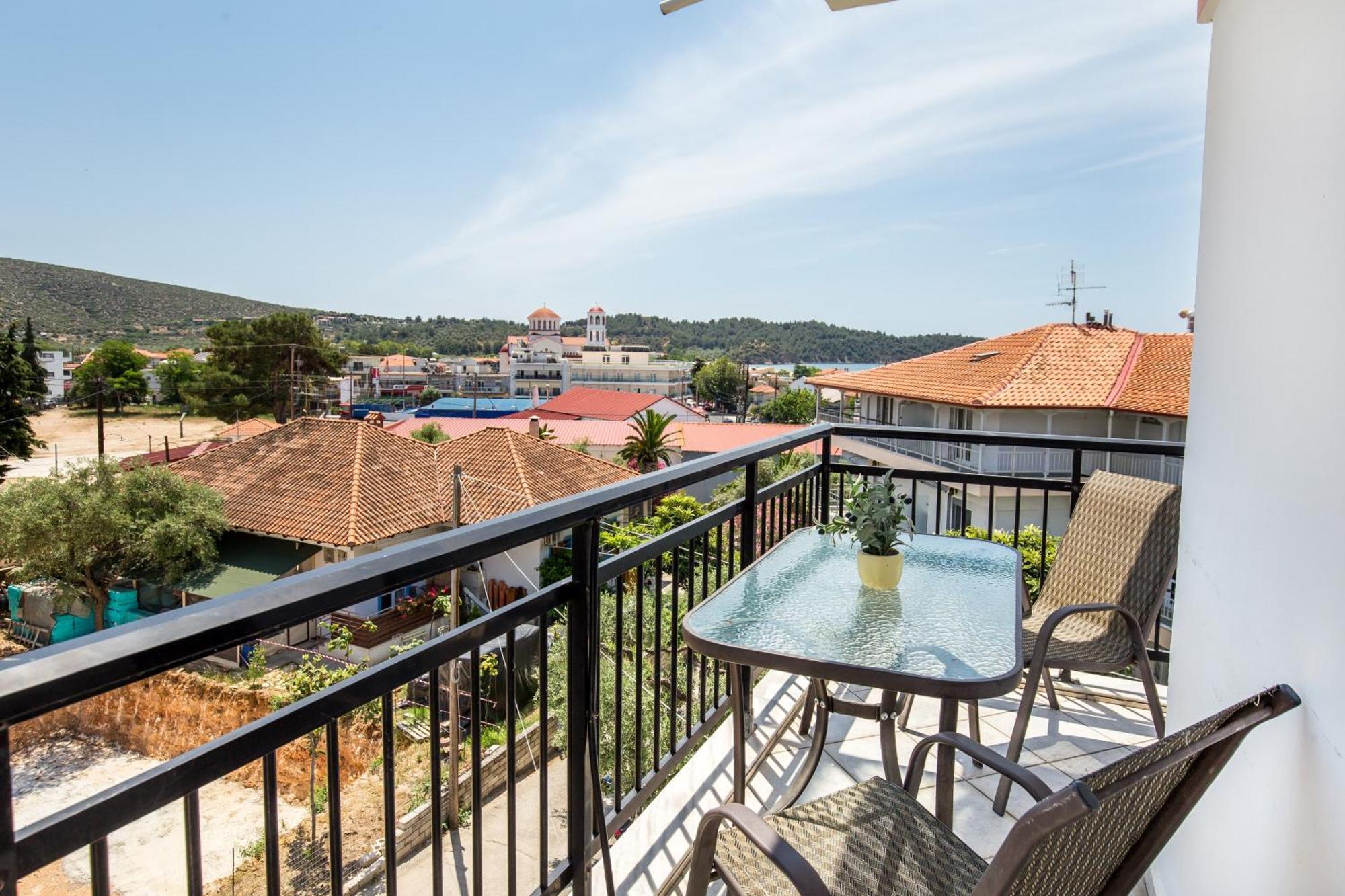 Ianos Apartments Potos Bagian luar foto